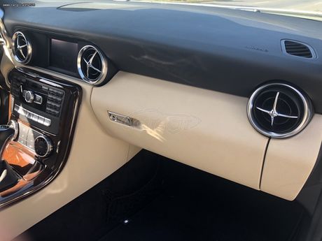 Mercedes-Benz SLK 250 '15-thumb-12