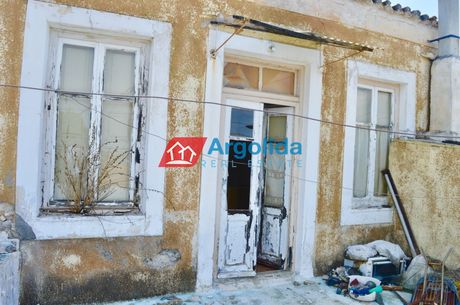 Detached home 337sqm for sale-Kranidi » Center