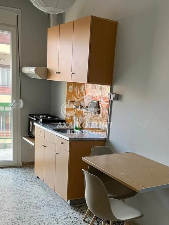 Studio / γκαρσονιέρα 32 τ.μ. προς ενοικίαση, Υψηλά Αλώνια