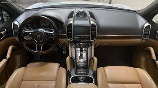 Porsche Cayenne 2018-thumb-3