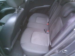 Hyundai i 10 2013-thumb-10