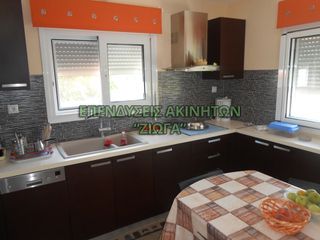 Κτίριο 250 τ.μ. προς πώληση, Πεύκη Αρτεμισίου-thumb-7
