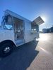 Chevrolet '84 Food Truck-thumb-1