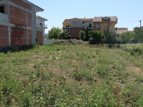 Land plot 402sqm for sale-Anatoli » Center