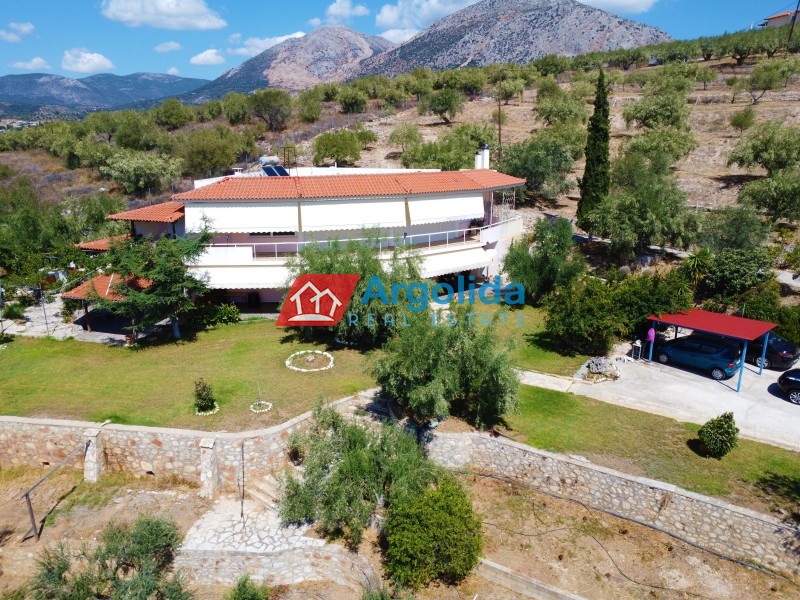 Μονοκατοικία 320 τ.μ. προς πώληση, Μοναστηράκι Μυκηνών