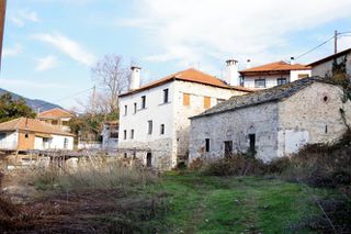 Κτίριο 450 τ.μ. πρός πώληση, Ν. Καβάλας, Θάσος-thumb-1