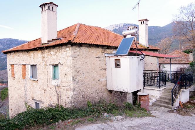Κτίριο 450 τ.μ. πρός πώληση, Ν. Καβάλας, Θάσος