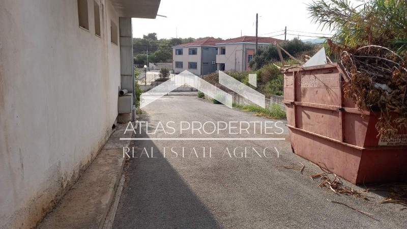 Επιχειρηματικό κτίριο 845 τ.μ. προς πώληση, Δαράτσος