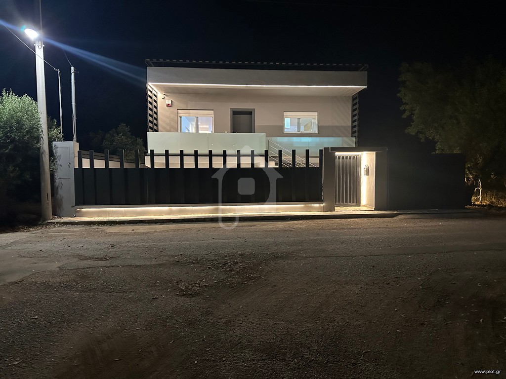 Μονοκατοικία 210 τ.μ. πρός πώληση, Αθήνα - Ανατολικά Προάστια, Κορωπί