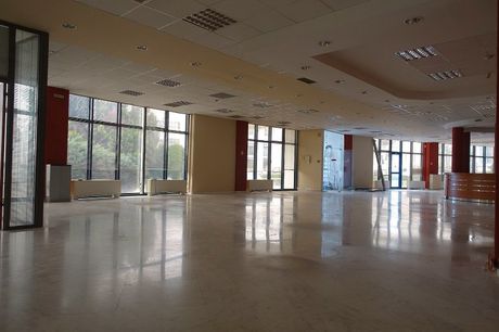 Επιχειρηματικό κτίριο 9.600 τ.μ. για ενοικίαση
