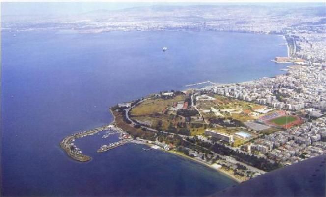 Store 800 sqm for sale, Thessaloniki - Center, Nea Paralia