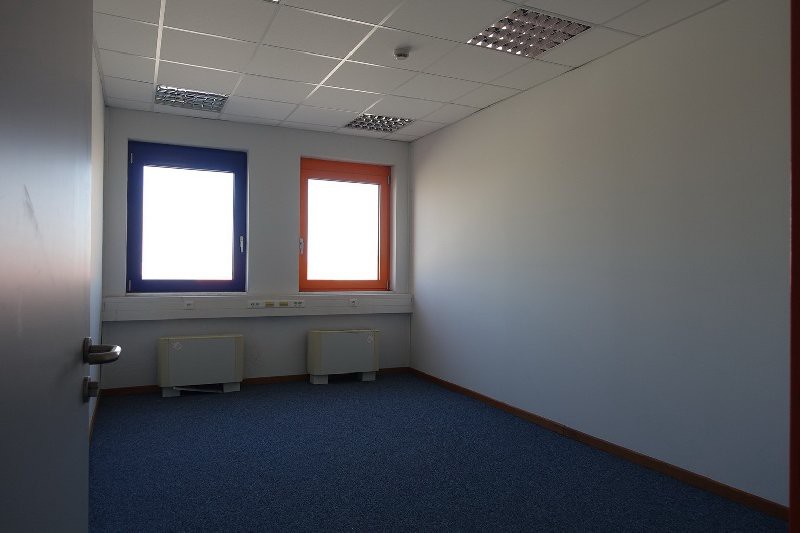 Γραφείο 2.611 τ.μ. πρός ενοικίαση, Θεσσαλονίκη - Περιφ/Κοί Δήμοι, Εχέδωρος