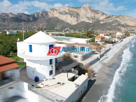 Μονοκατοικία 120.000τ.μ. για πώληση-Λεωνίδιο » Κέντρο