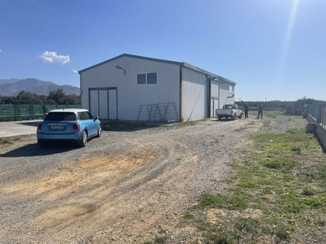Craft space 200 sqm for sale