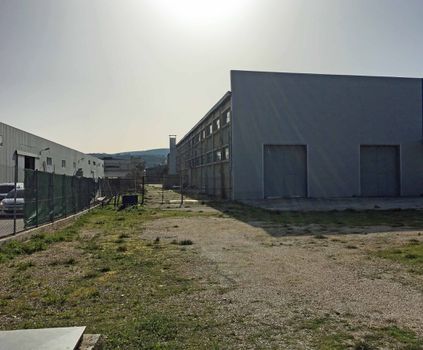 Βιομηχανικός χώρος 4.000τ.μ. για ενοικίαση-Κορωπί » Κέντρο