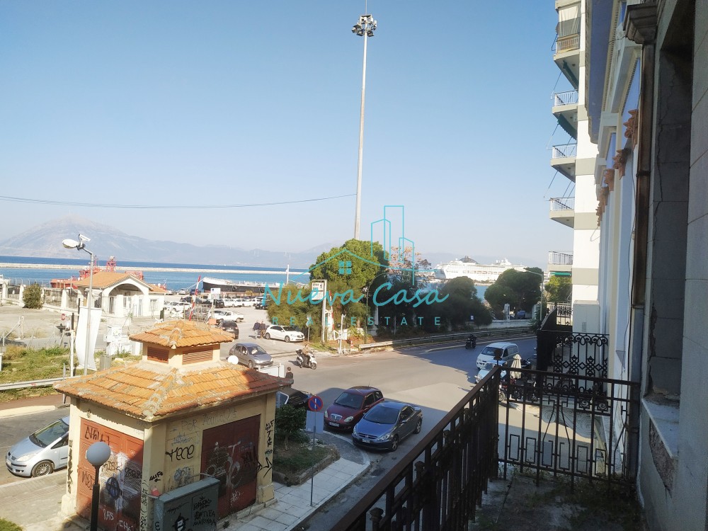 Επιχειρηματικό κτίριο 618 τ.μ. προς ενοικίαση, Κέντρο Πάτρας