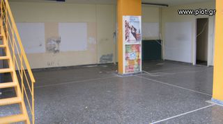 Κατάστημα 120 τ.μ. προς ενοικίαση, Κέντρο Αιγίου-thumb-1