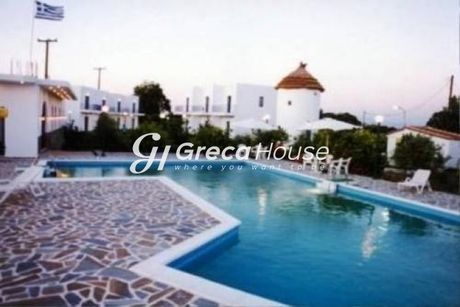 Hotel 852sqm for sale-Andravida » Center