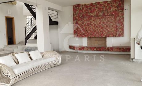 Maisonette 600sqm for sale-Volos » Center
