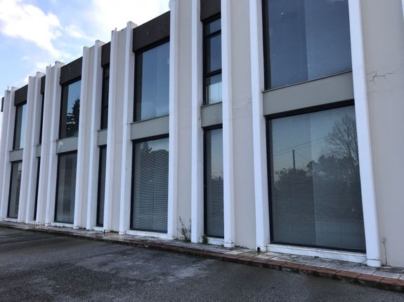 Business bulding 1.500 sqm for rent, Thessaloniki - Suburbs, Thermi