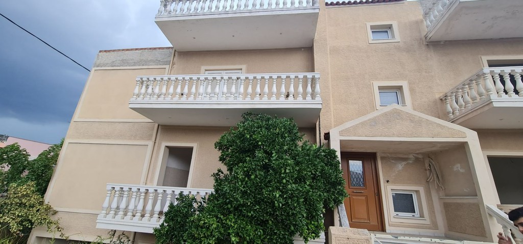 Συγκρότημα διαμερισμάτων 510 τ.μ. πρός πώληση, Εύβοια, Χαλκίδα