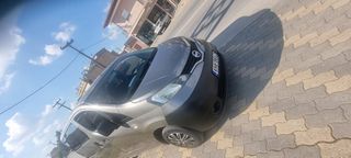 Nissan NV 200 2013-thumb-2