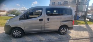 Nissan NV 200 2013-thumb-5