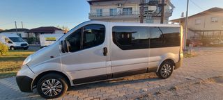 Opel Vivaro 2014-thumb-5