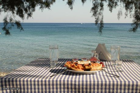 Apartment complex 300sqm for sale-Makris Gialos