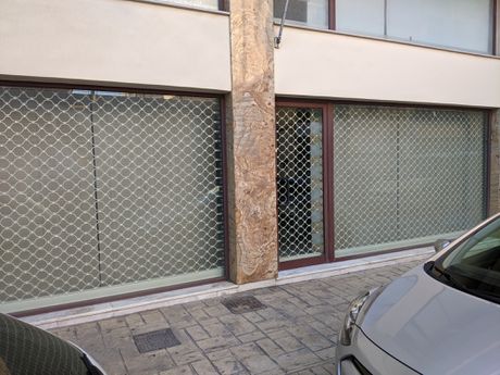 Store 63 sqm for rent