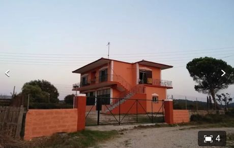 Detached home 228 sqm for sale