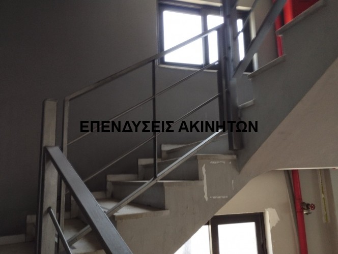 Επιχειρηματικό κτίριο 4.500 τ.μ. πρός πώληση, Αθήνα - Νότια Προάστια, Άλιμος