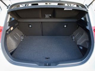 Toyota Auris 2017 DIESEL-thumb-2