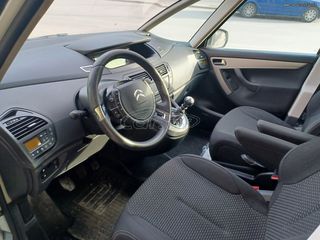 Citroen C4 Grand Picasso 2013-thumb-2
