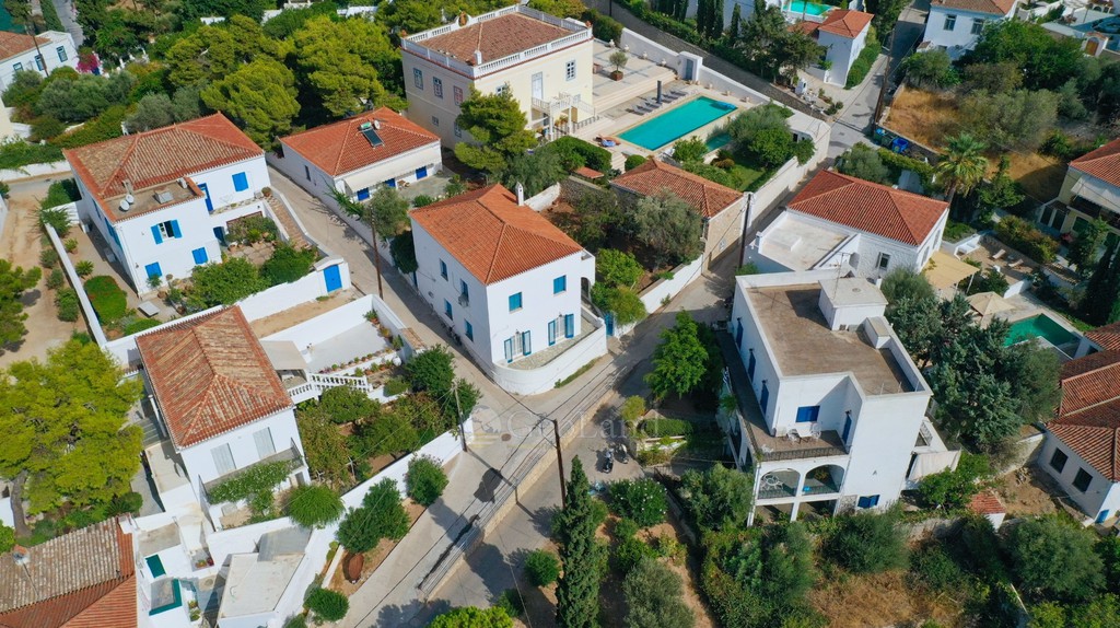 Μονοκατοικία 190 τ.μ. προς πώληση, Κέντρο Σπετσών