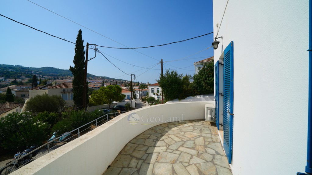 Μονοκατοικία 190 τ.μ. προς πώληση, Κέντρο Σπετσών