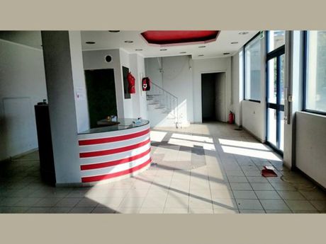 Επιχειρηματικό κτίριο 640τ.μ. για πώληση-Μοσχάτο » Κέντρο
