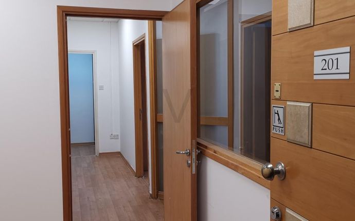 Office 75 sqm for rent, Nicosia
