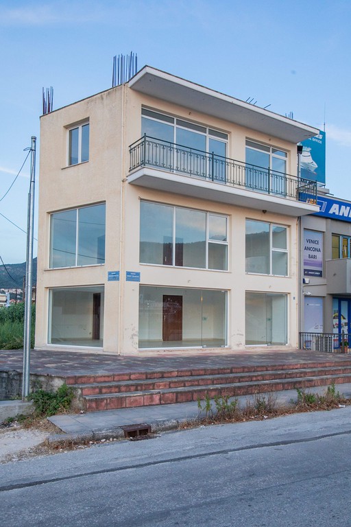 Επιχειρηματικό κτίριο 223 τ.μ. πρός ενοικίαση, Θεσπρωτία, Ηγουμενίτσα