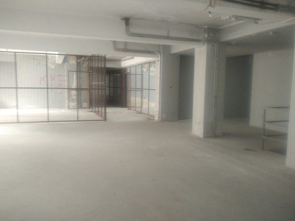 Κατάστημα 850 τ.μ. προς ενοικίαση, Αγ. Μελετίου - Πλ. Βικτωρίας - Μάρνη