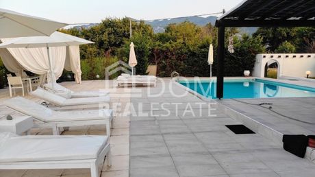 Villa 250 sqm for sale