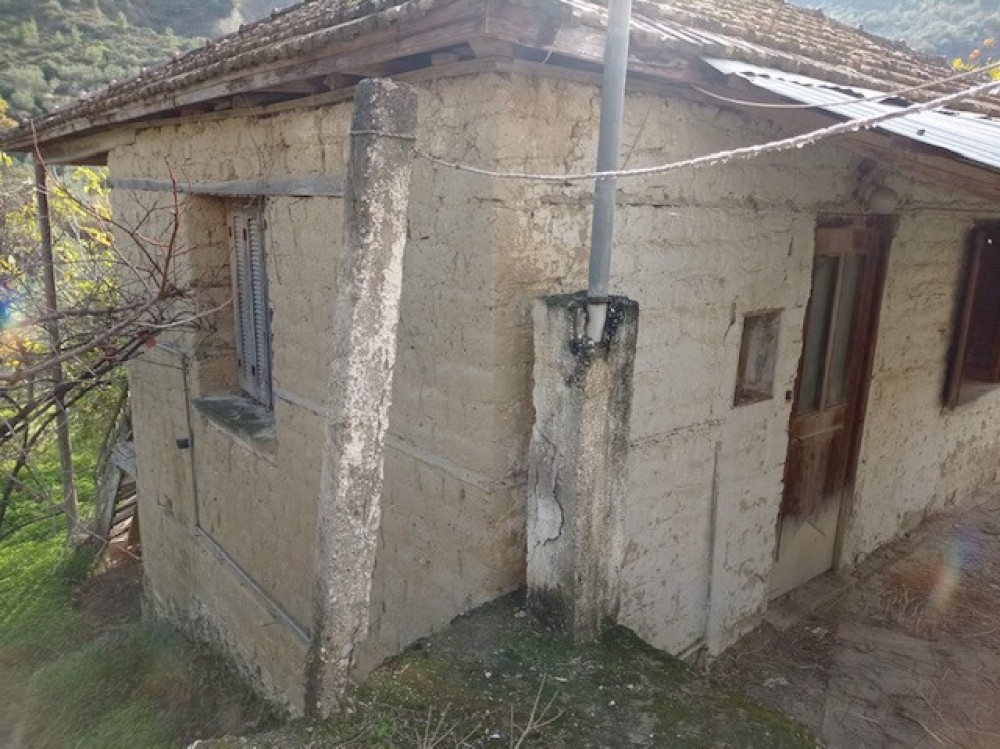 Οικόπεδο 2.050 τ.μ. πρός πώληση, Κορινθία, Ξυλόκαστρο