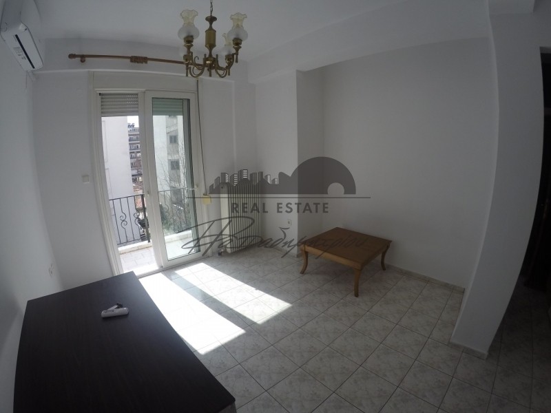 Studio / γκαρσονιέρα 35 τ.μ. προς ενοικίαση, Επτά Πλατάνια