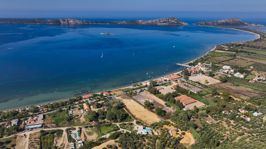 Οικόπεδο 5.500 τ.μ. προς πώληση, Γιάλοβα