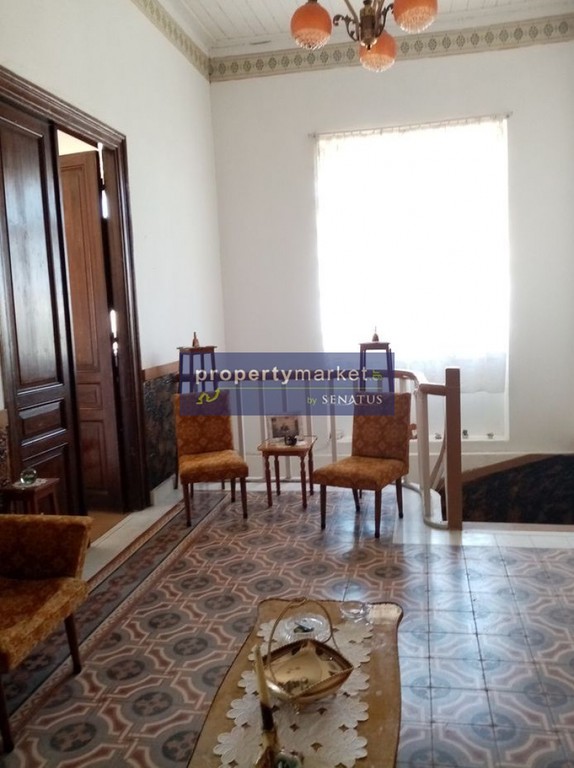 Κτίριο 600 τ.μ. προς πώληση, Κέντρο Κροκεών