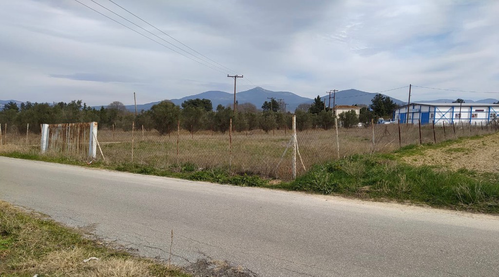 Αγροτεμάχια 1.880 τ.μ. προς πώληση, Νέο Ρύσιο