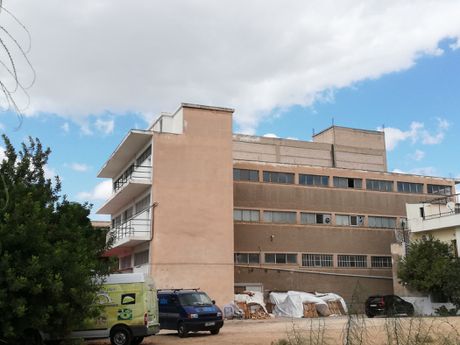 Επιχειρηματικό κτίριο 1.127 τ.μ. προς πώληση