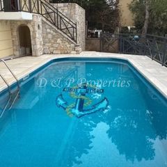 Μονοκατοικία 335 τ.μ. για ενοικίαση