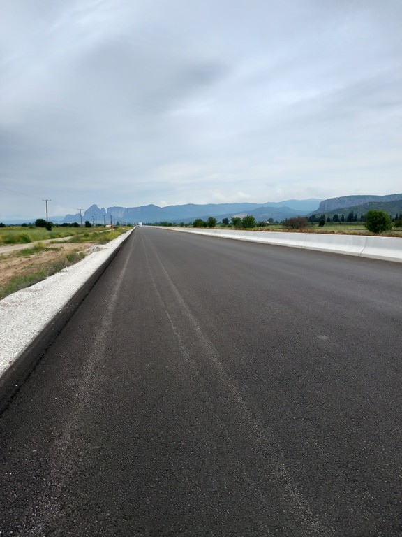 Αγροτεμάχια 9.000 τ.μ. πρός πώληση, Ν. Τρικάλων, Βασιλική