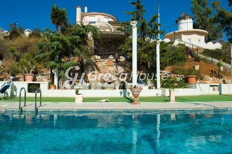 Villa 350sqm for sale-Keratea » Mitropisi